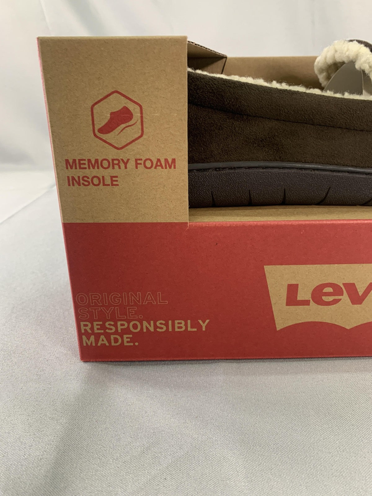 Levis Moccasin Slippers Mens Size 8-9 Brown Memory Foam House Shoes 530-50009