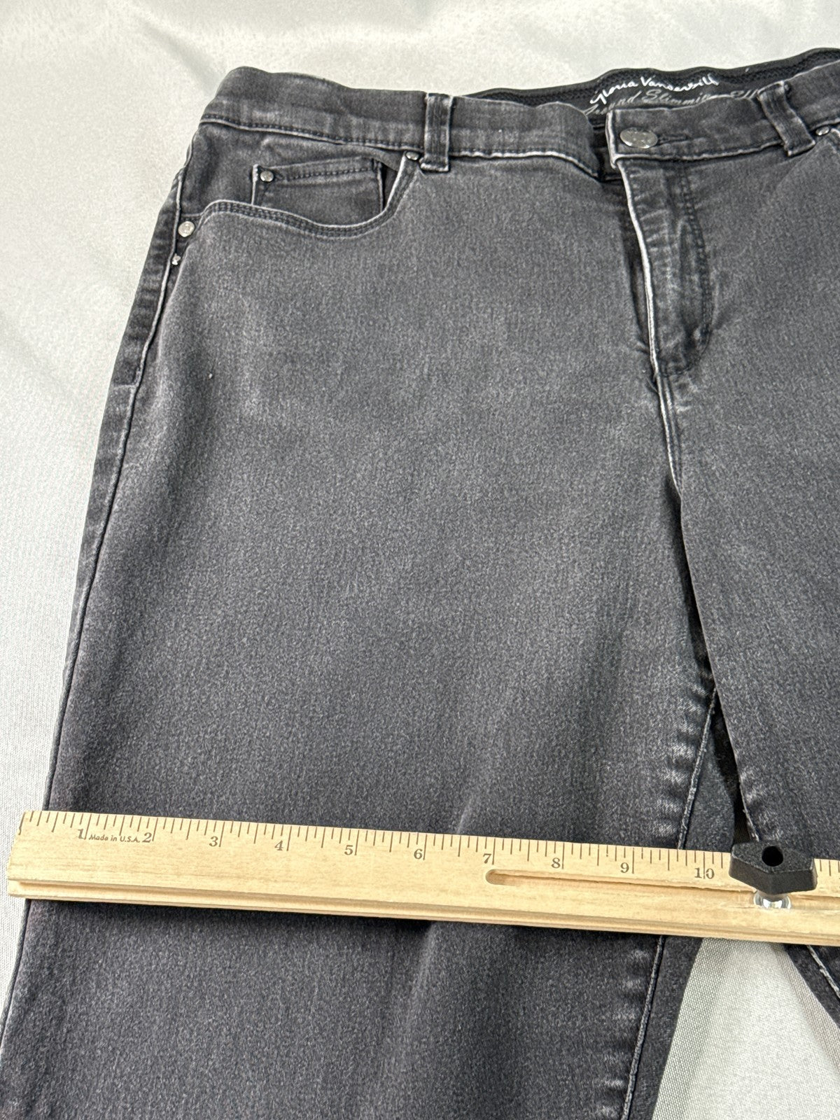 Gloria Vanderbilt Jeans Womens 16 Black Cotton Blend Straight Leg Regular Fit