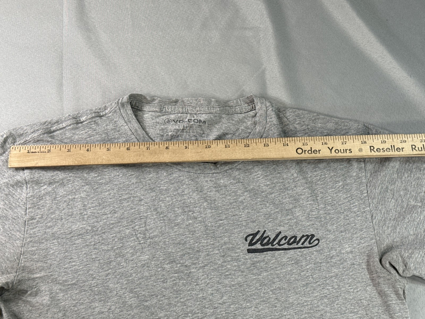 Volcom Graphic Tee S Mens Gray Cotton Blend Short Sleeve Crewneck Regular Fit