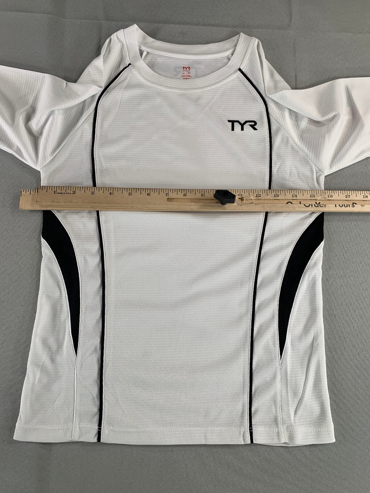 TYR Competitor Long Sleeve Top White XS Womens Compression Swim Tri Shirt Pullov