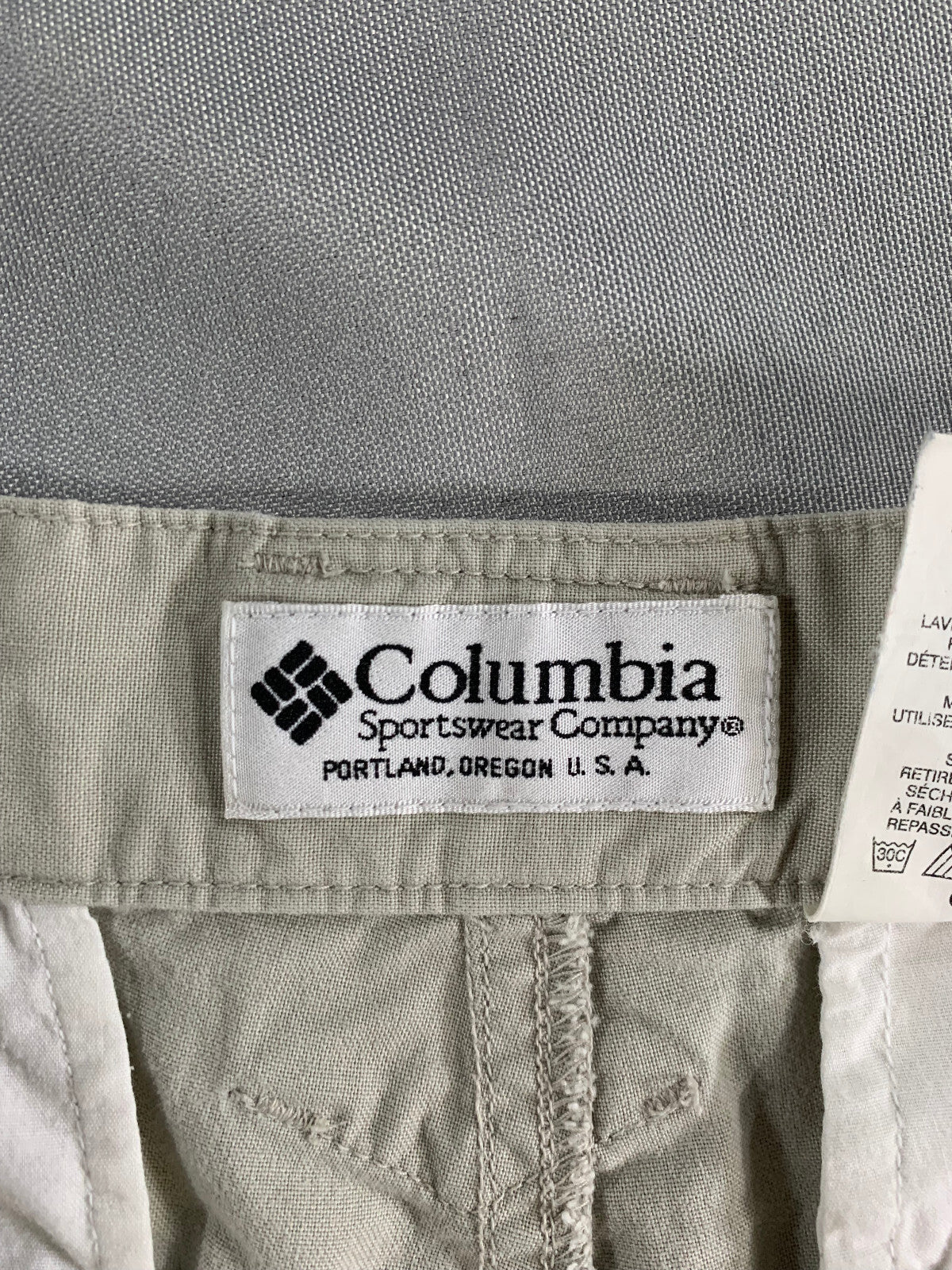 Columbia Mens Cargo Shorts 32 Beige Outdoor Utility Trail Hiking Pockets Elastic