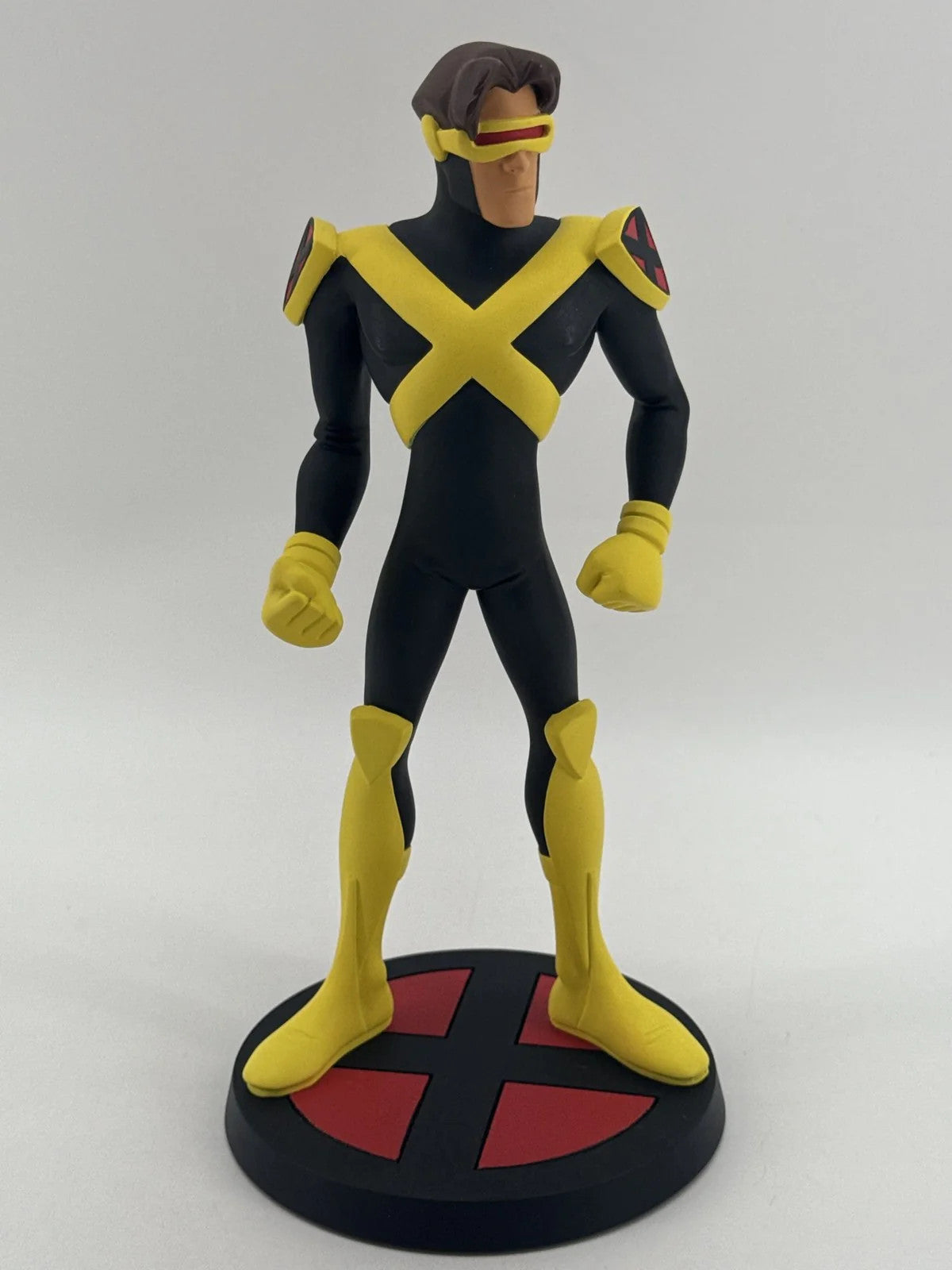 Hard Hero Marvel X-Men Evolution Cyclops Maquette Statue Yellow Black Apparel