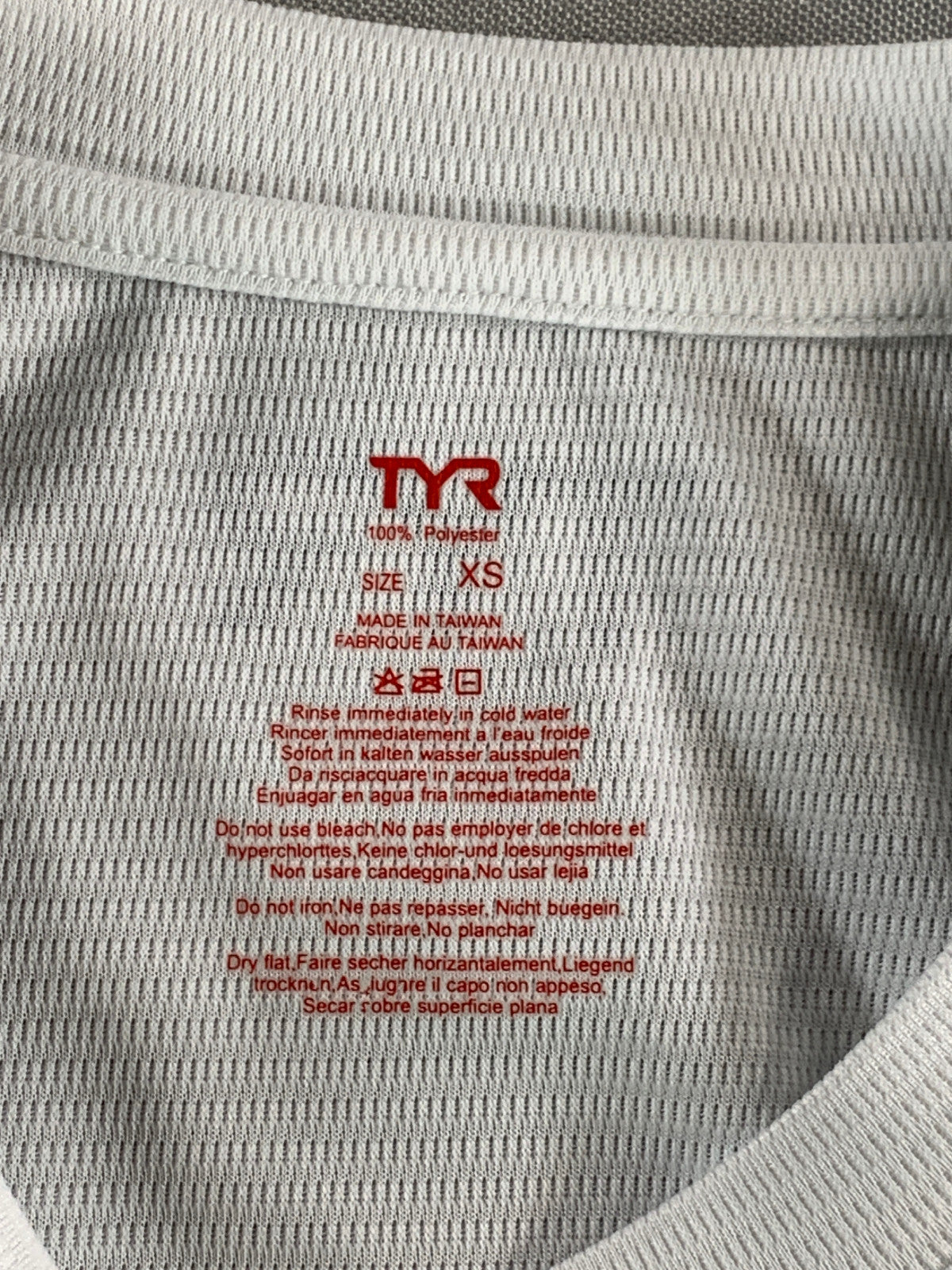 TYR Competitor Long Sleeve Top White XS Womens Compression Swim Tri Shirt Pullov