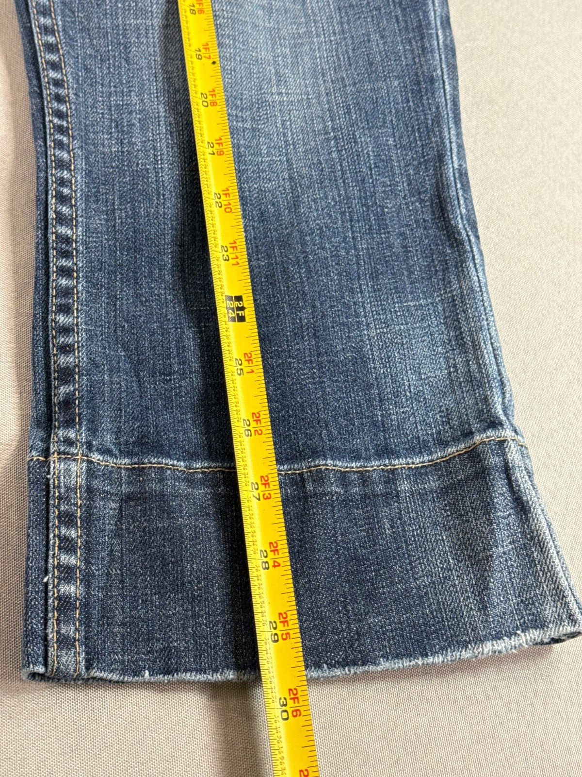 X2 Womens Capri Jeans Size 12 Blue Denim Stretch Bling Pocket Cropped Pants