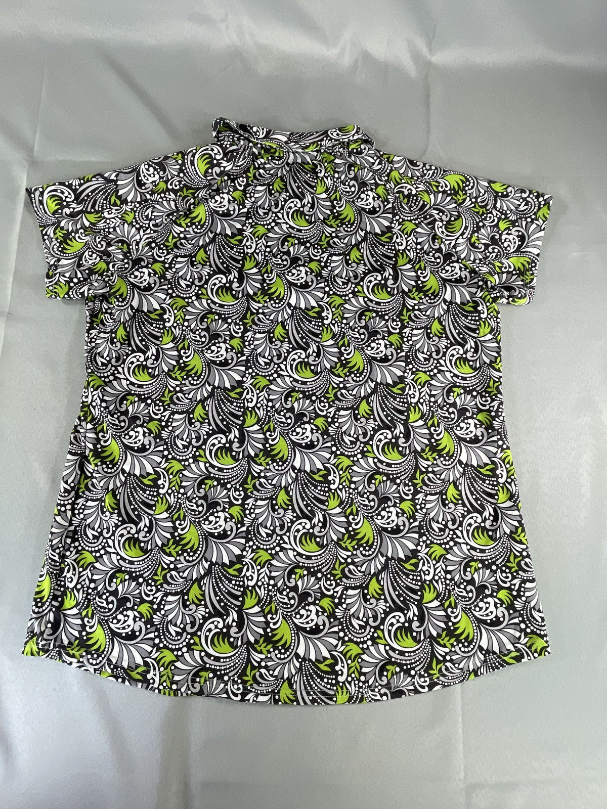 Bette & Court Polo Shirt Mens XL Black White Green Pattern Performance Golf Top