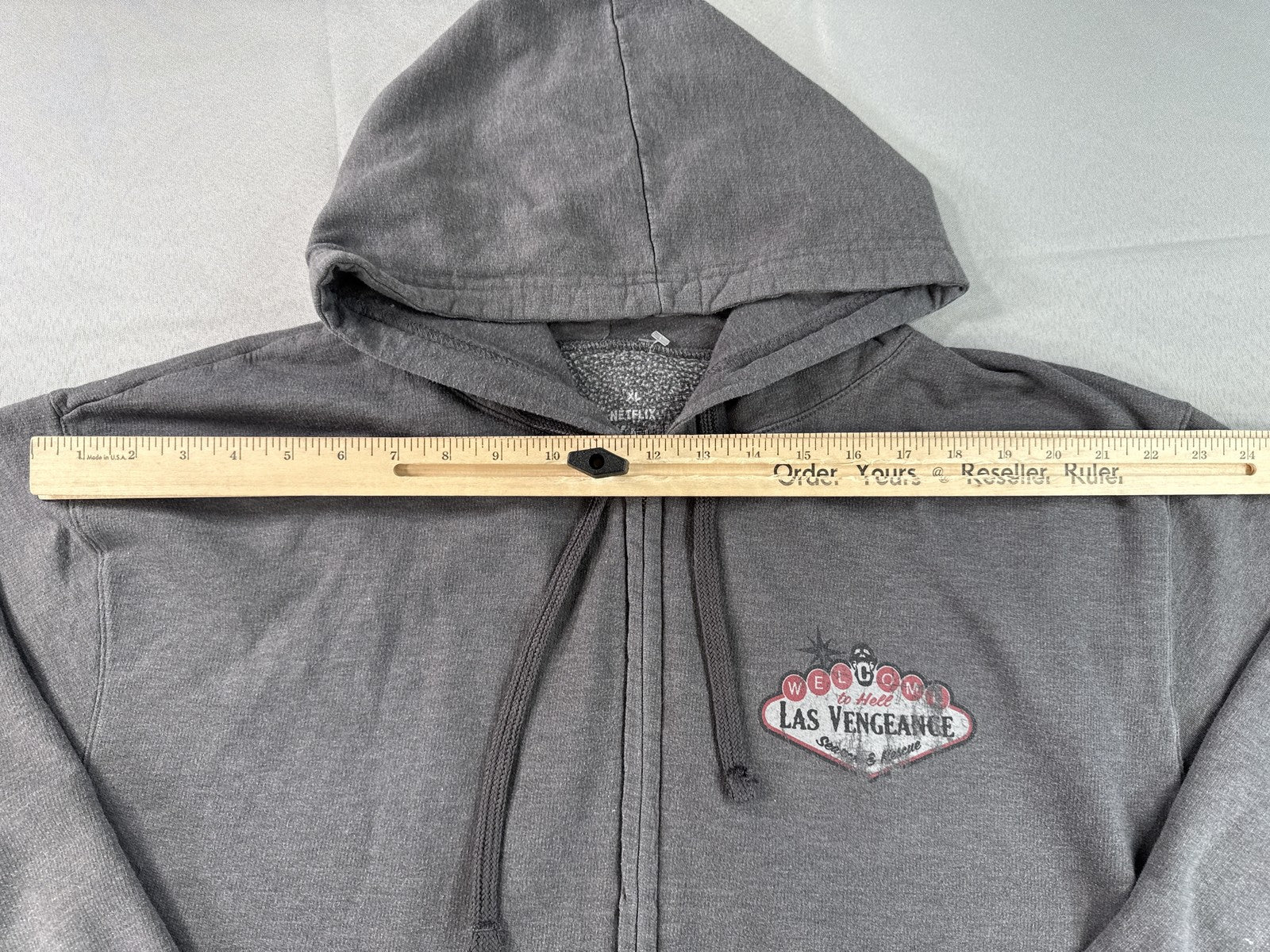 Netflix Army Dead Las Vengeance Streetwear Zip Hoodie XL Gray Cotton Graphic Men