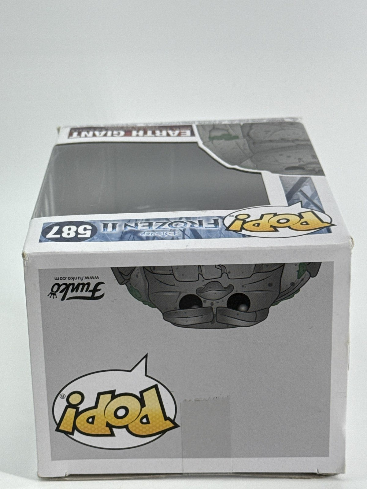 Funko Pop Earth Giant 587 Frozen 2 Vinyl Figure Displayed with Box Apparel NWT