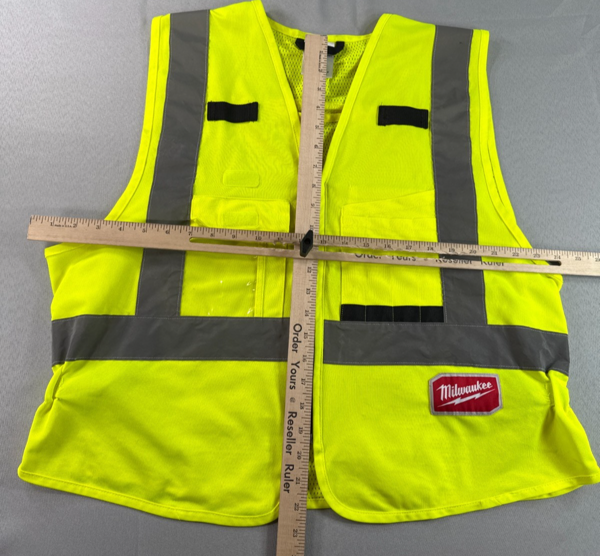 Milwaukee 48-73-5021 Hi Vis Safety Vest S/M Yellow Class 2 Type R 10 Pocket Zip