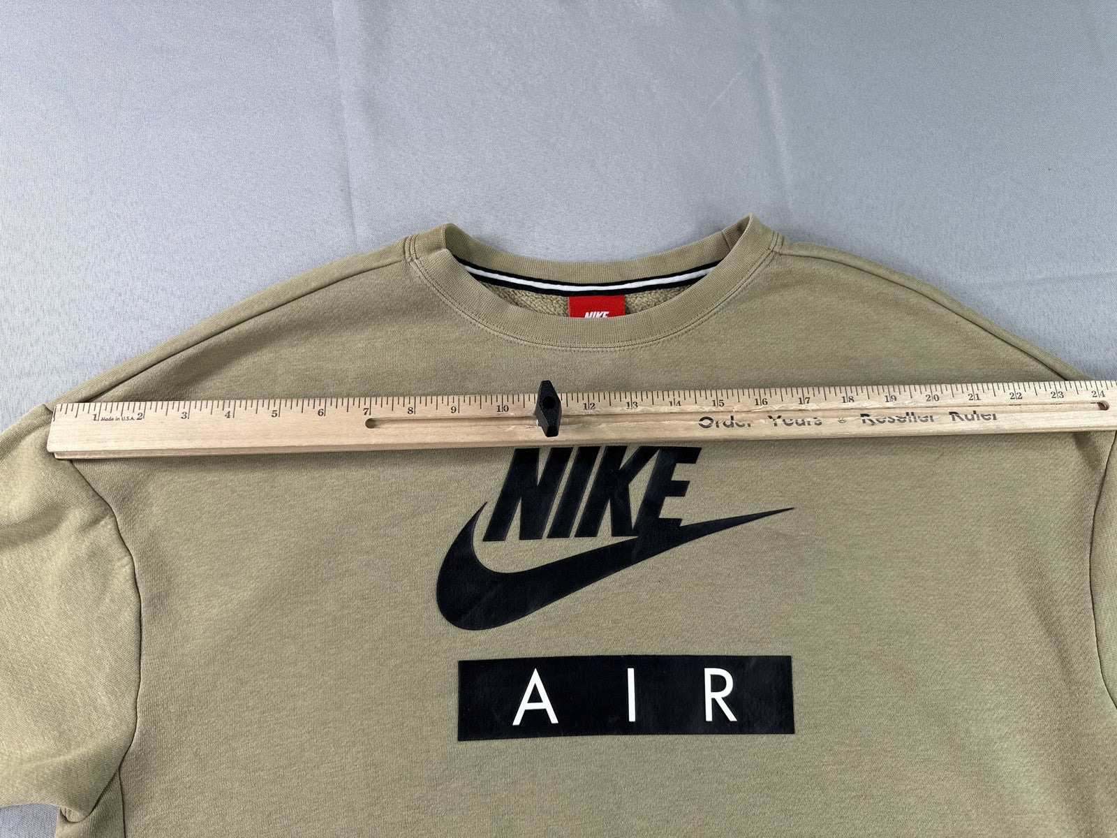 Nike Air Sweatshirt Olive S Pullover Graphic Crewneck Long Sleeve Regular Fit