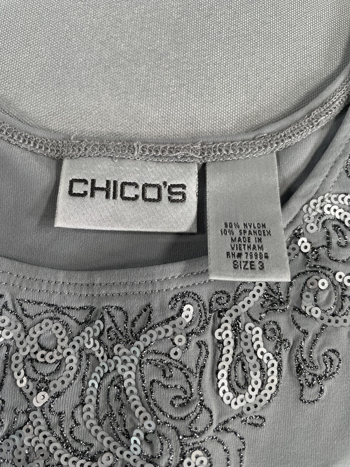 Chicos Tank Top Womens Size 3 Gray Embellished Sequins Sleeveless Stretch Blouse