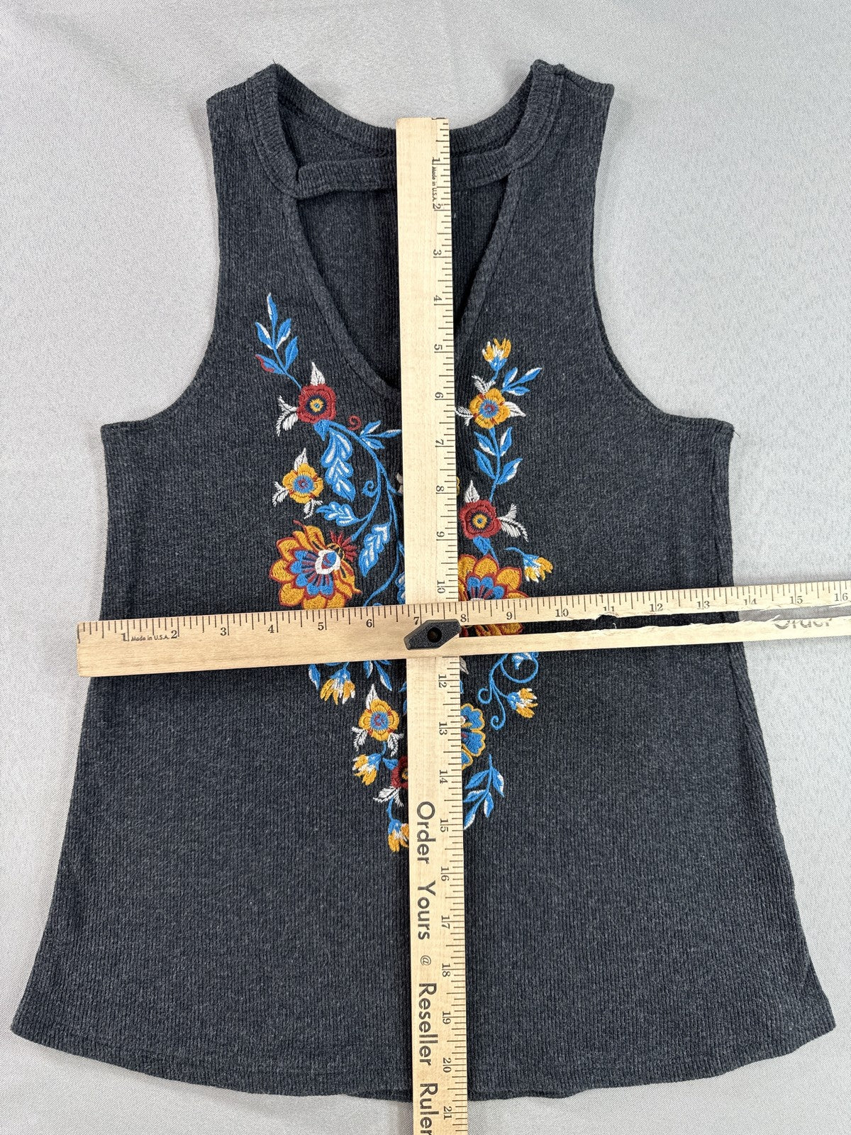 SHYANNE Floral Boho Tank Top XS Charcoal Cotton Blend Neck Sleeveless Womens Tie