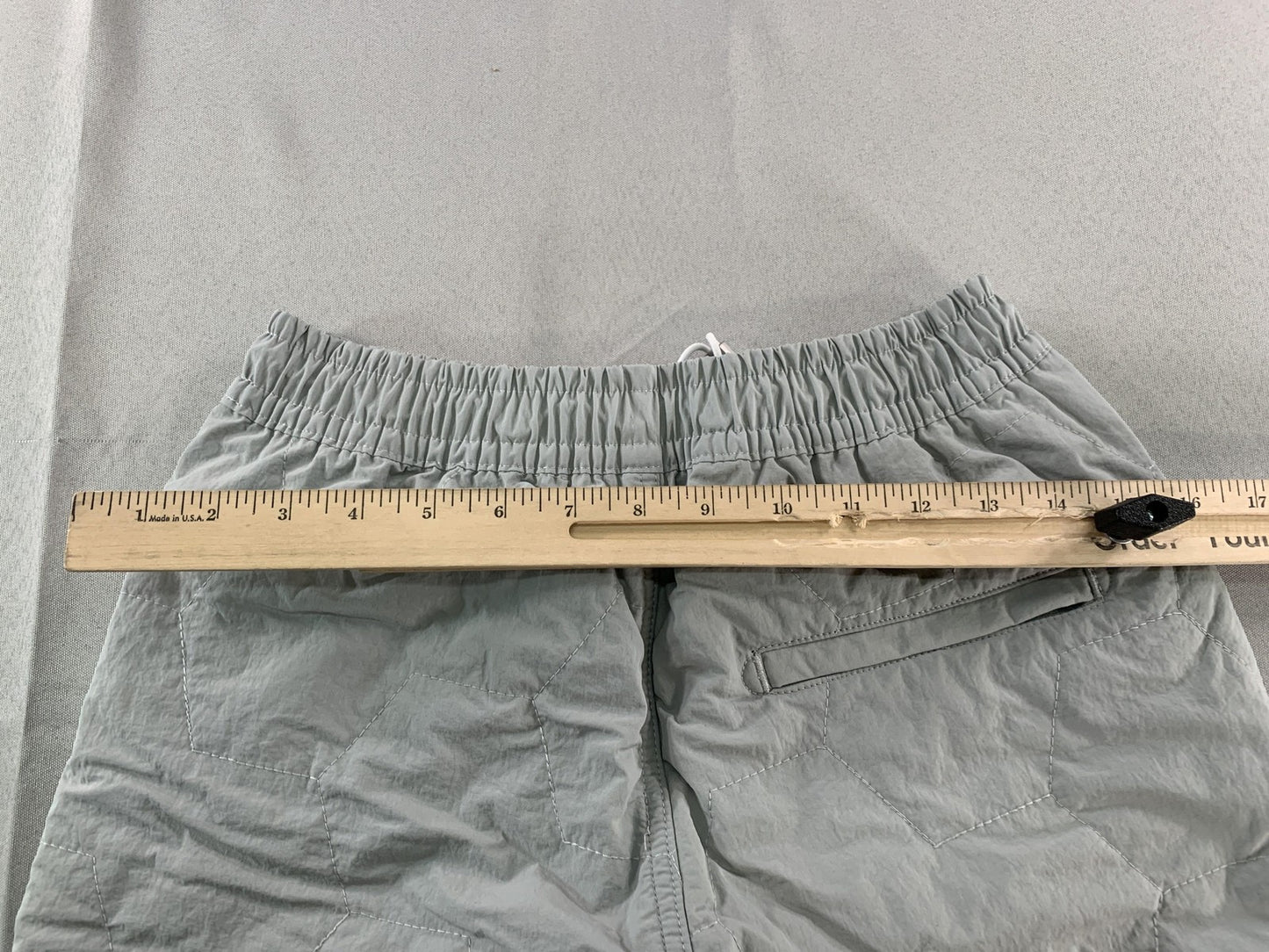 Zanerobe Shorts Mens 29 Quilted Nylon Drawstring Elastic Waist Casual Summer