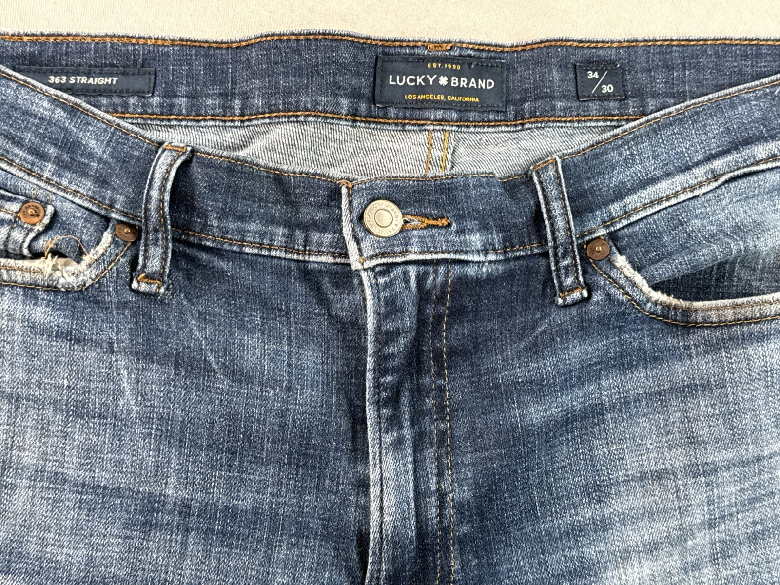 Lucky Brand 363 Straight Jeans Mens 34x30 Blue Medium Wash Stretch Denim