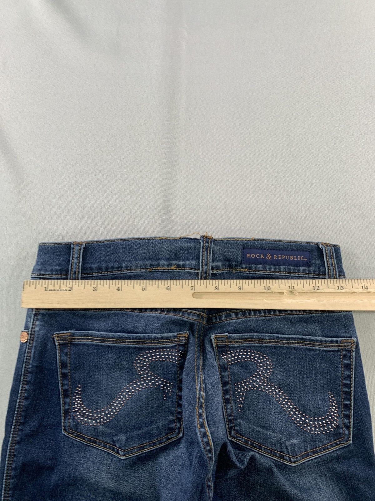 Rock & Republic Jeans Womens Size 2 Blue Berlin Straight Leg Rhinestone Denim