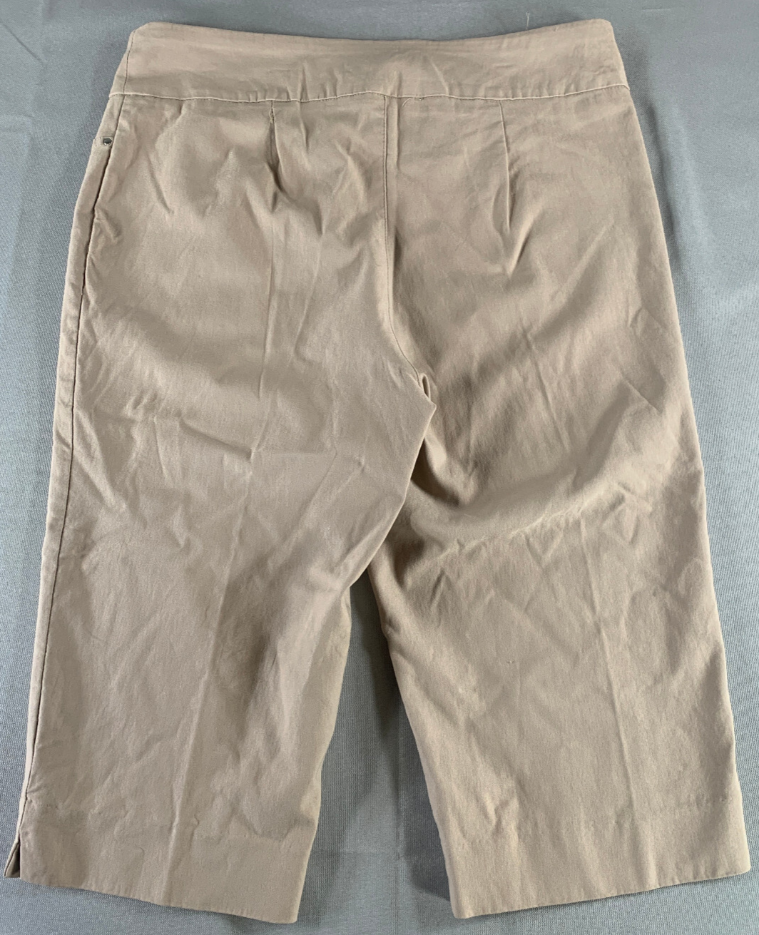 N Touch Beige Pull On Stretch Capri Pants Women’s 10 Mid Rise Cropped Cotton