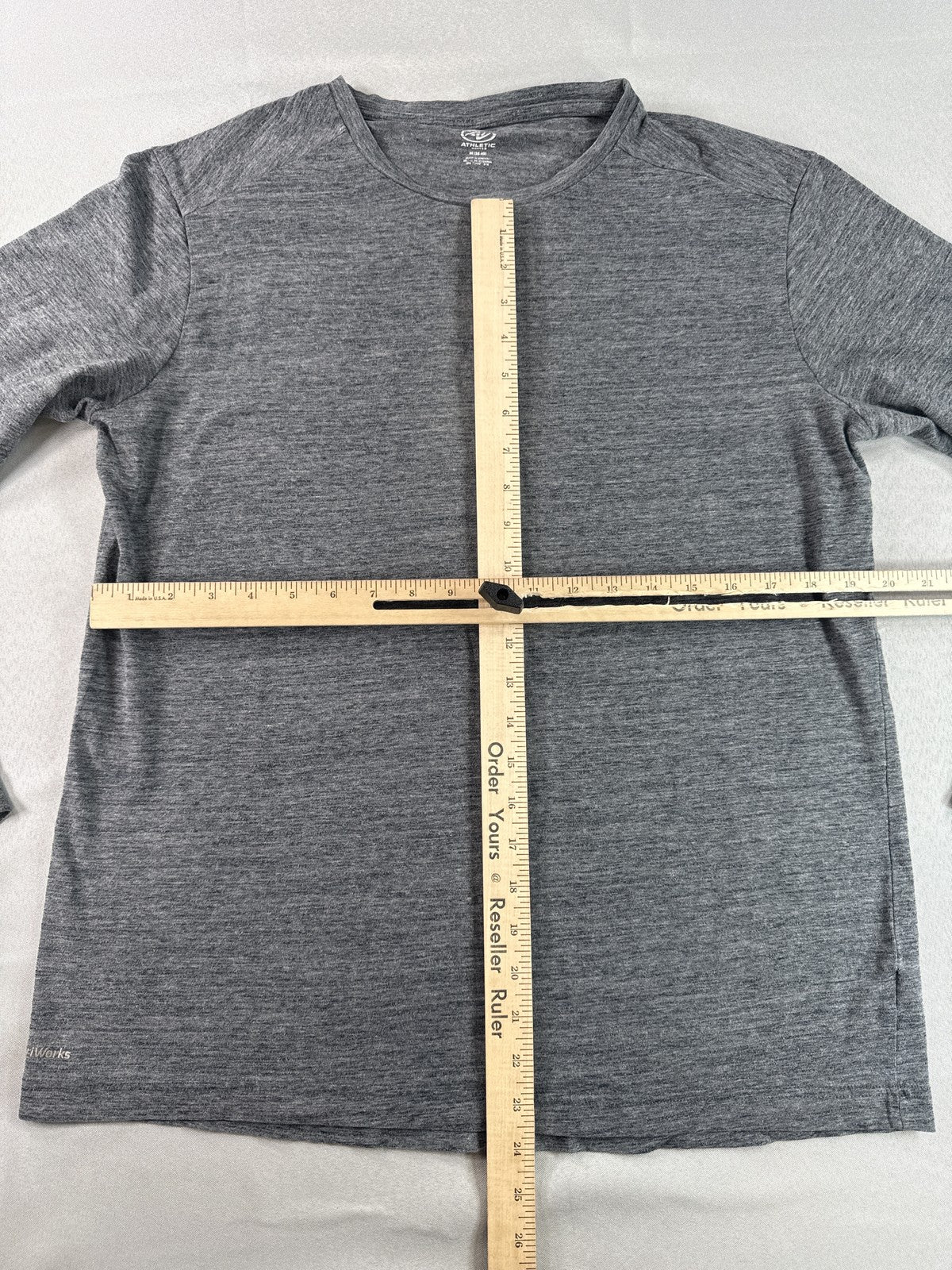 ATHLETIC WORKS Shirt M (38 40) Gray Knit Long Sleeve Crewneck Regular Fit