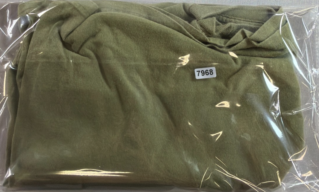 Vans Off The Wall Mens XL Olive Green Club Heartbreak No Players Allowed Tee