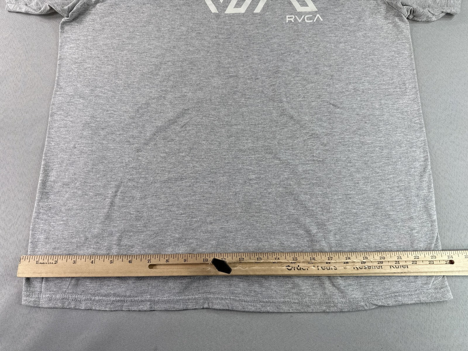 RVCA Graphic Tee XL Gray Cotton Crewneck Short Sleeve Streetwear Skate Surf VA