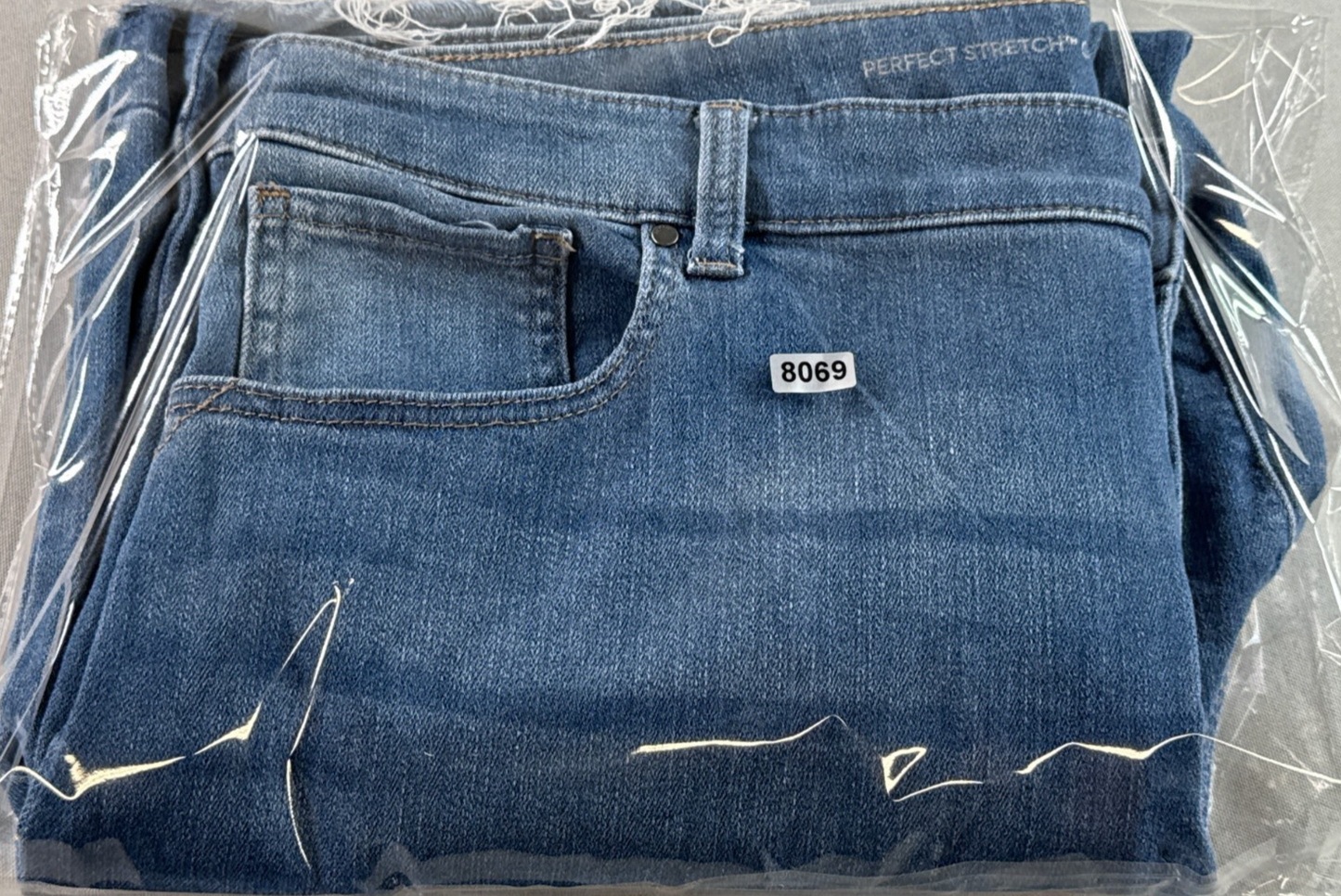 Chicos Girlfriend Straight Crop Jeans Womens 3 Blue Raw Hem Stretch Denim