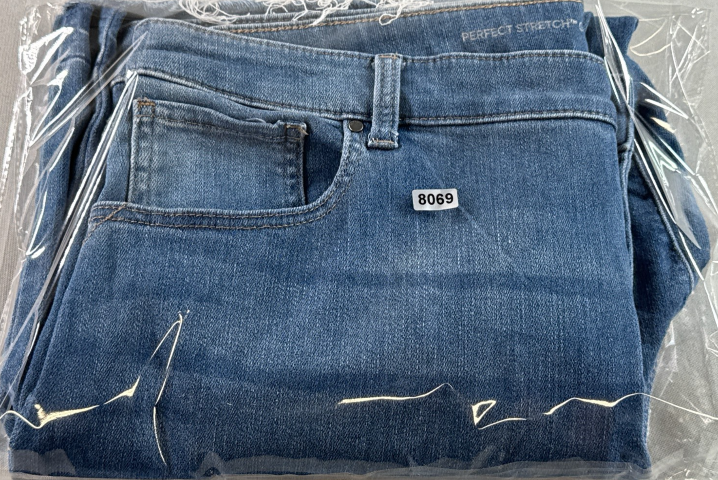 Chicos Girlfriend Straight Crop Jeans Womens 3 Blue Raw Hem Stretch Denim