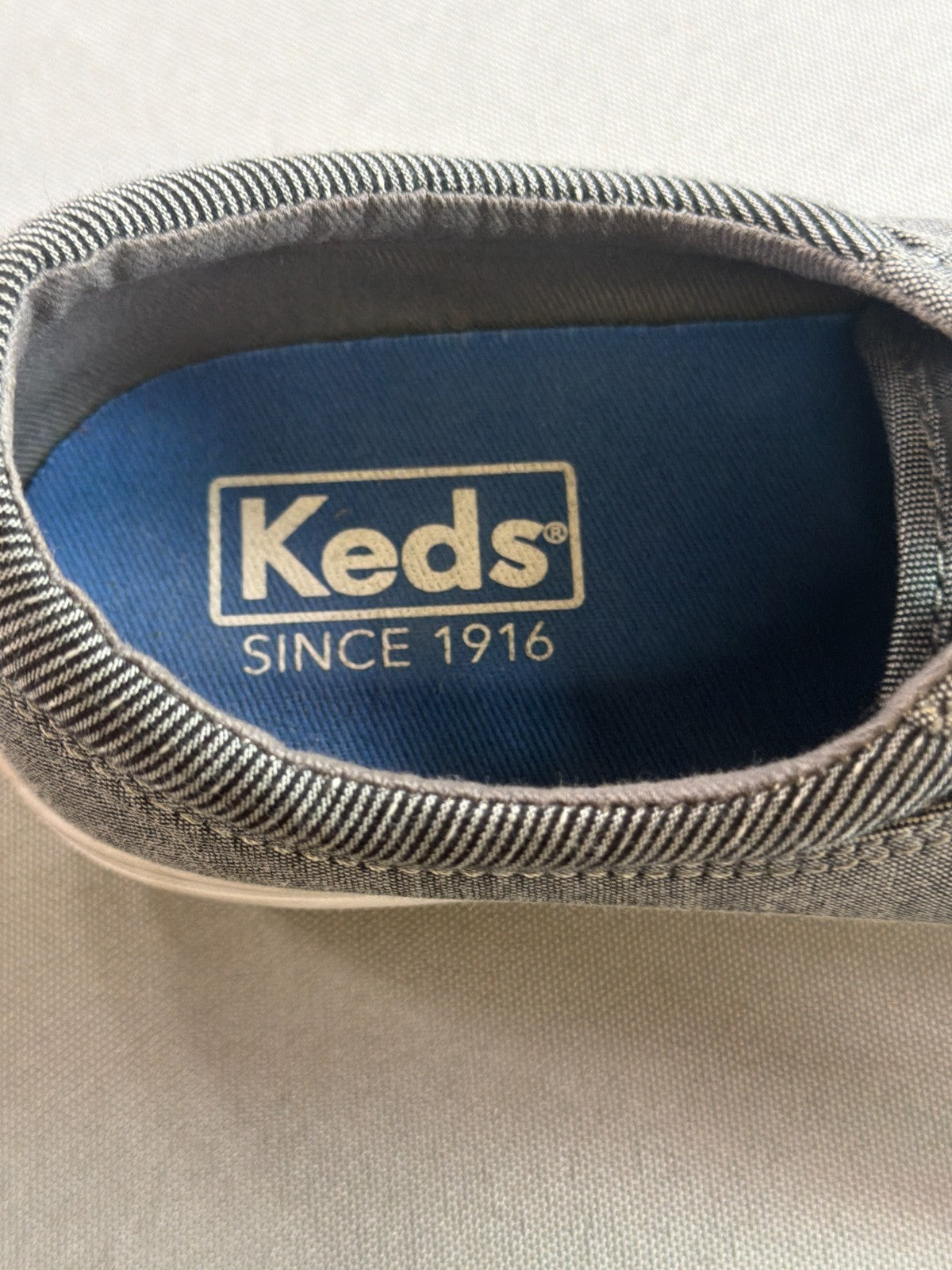 Keds Center III Women 6.5 Gray Chambray Lace Up Canvas Sneaker WF62371 Low Top
