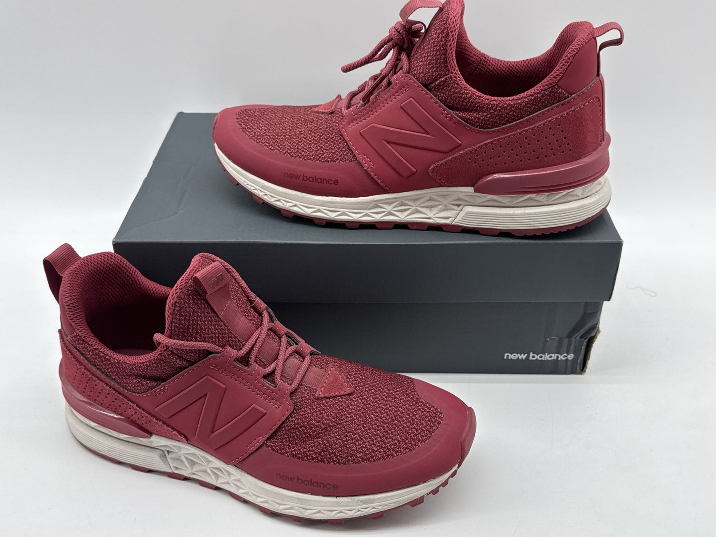 New Balance Burgundy Running Sneakers 8 US Womens US Knit Lightweight Breathable