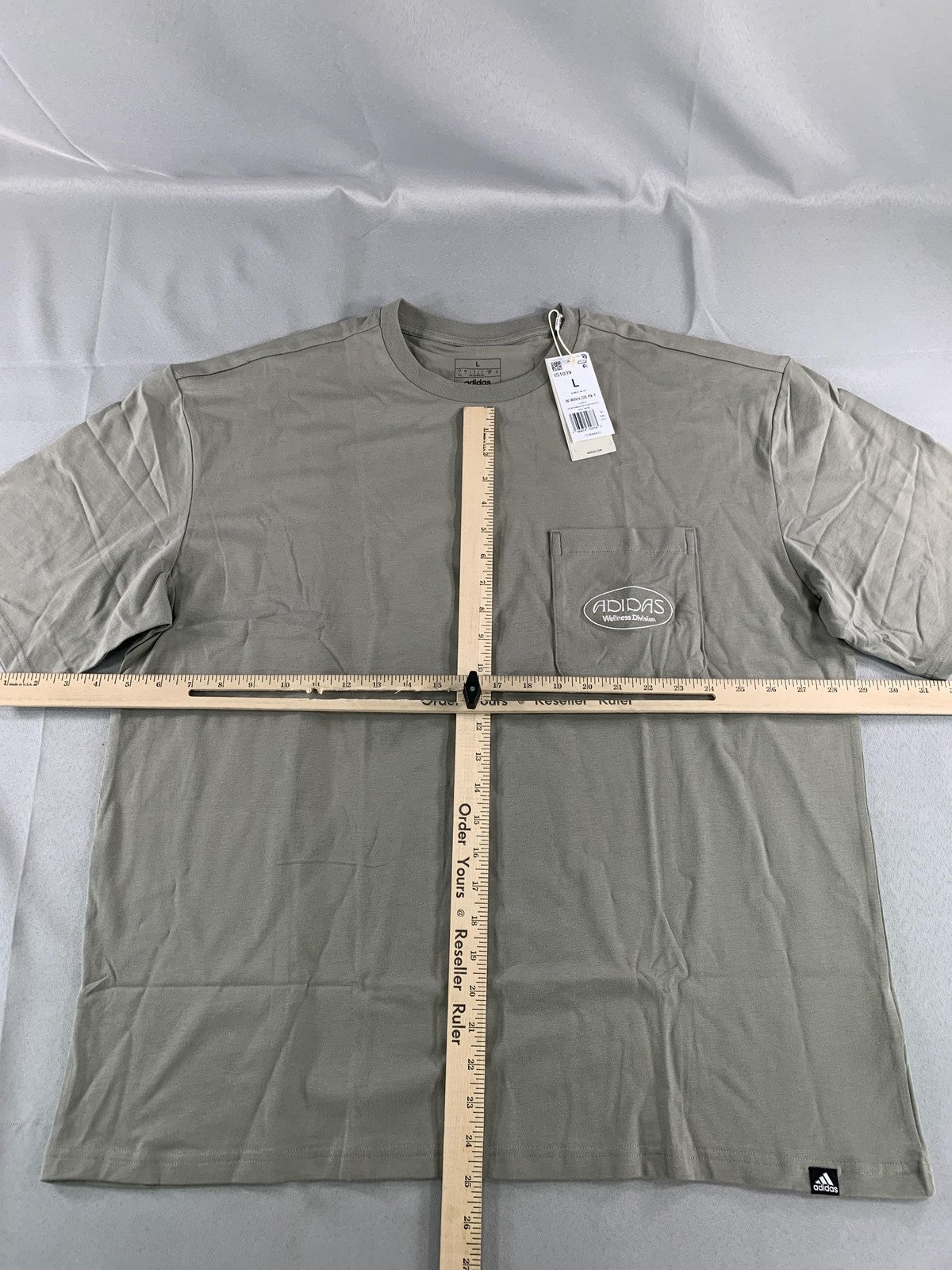 adidas Shirt Womens Large Silver Pebble Wellness Division Butterfly Tee IS1039