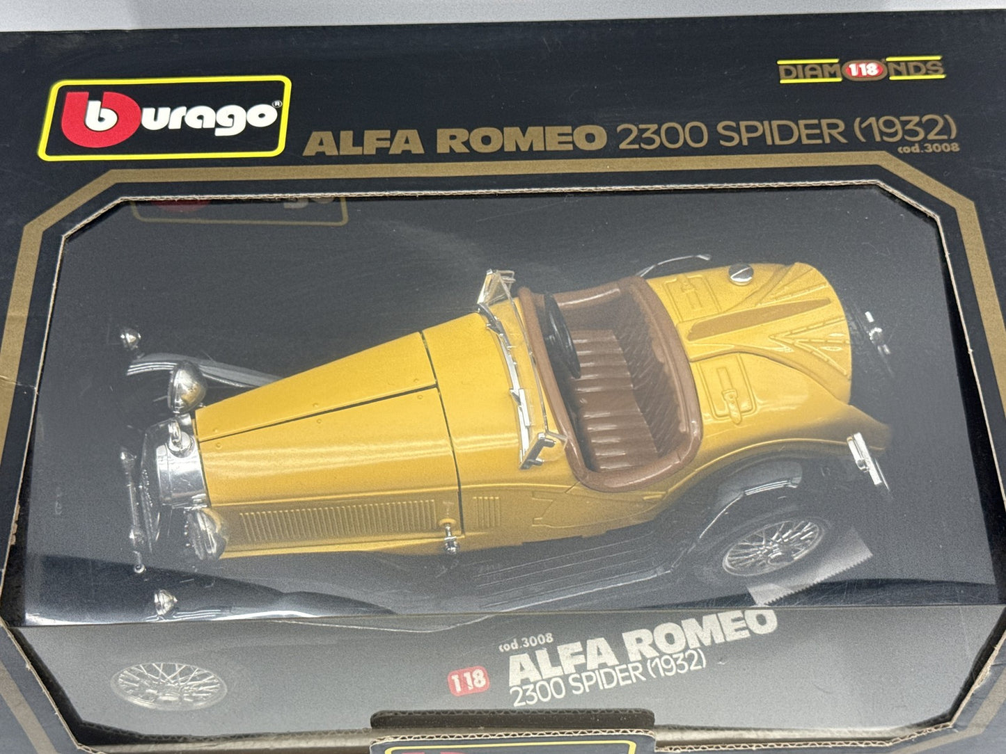 Bburago Alfa Romeo 1:18 Diecast Toy Vehicle Yellow Vintage Limited Edition