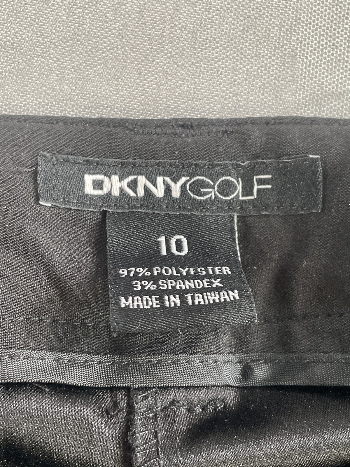 DKNY Golf Pants Womens 10 Stretch Zip Pocket Cropped Tapered Athletic Spandex