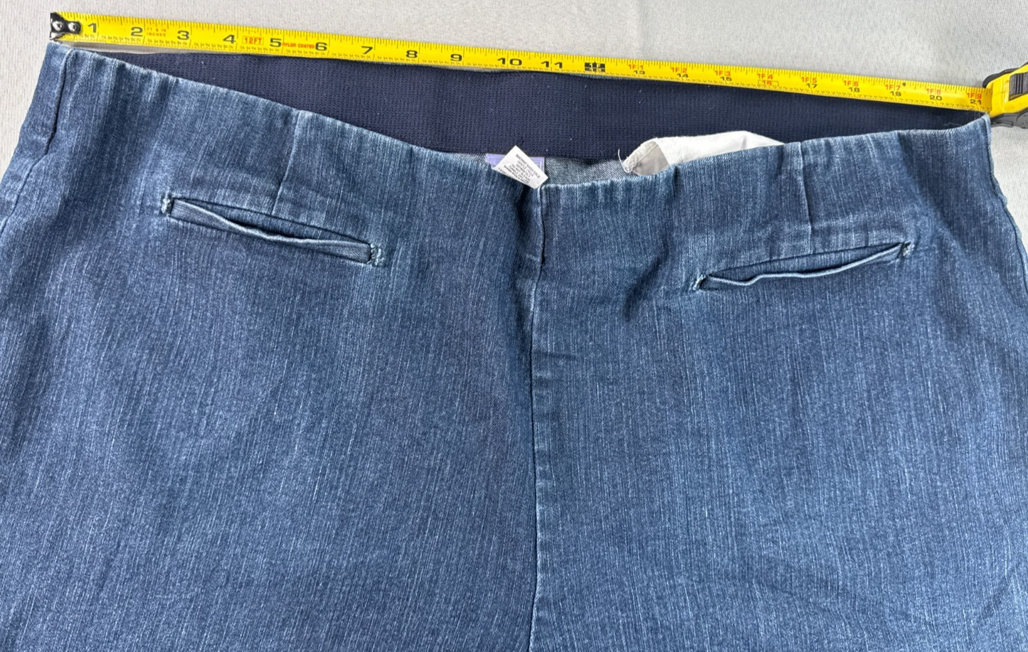 Laura Scott Woman Pull On Jeans 2X Medium Wash Blue Stretch Comfort Waist Denim