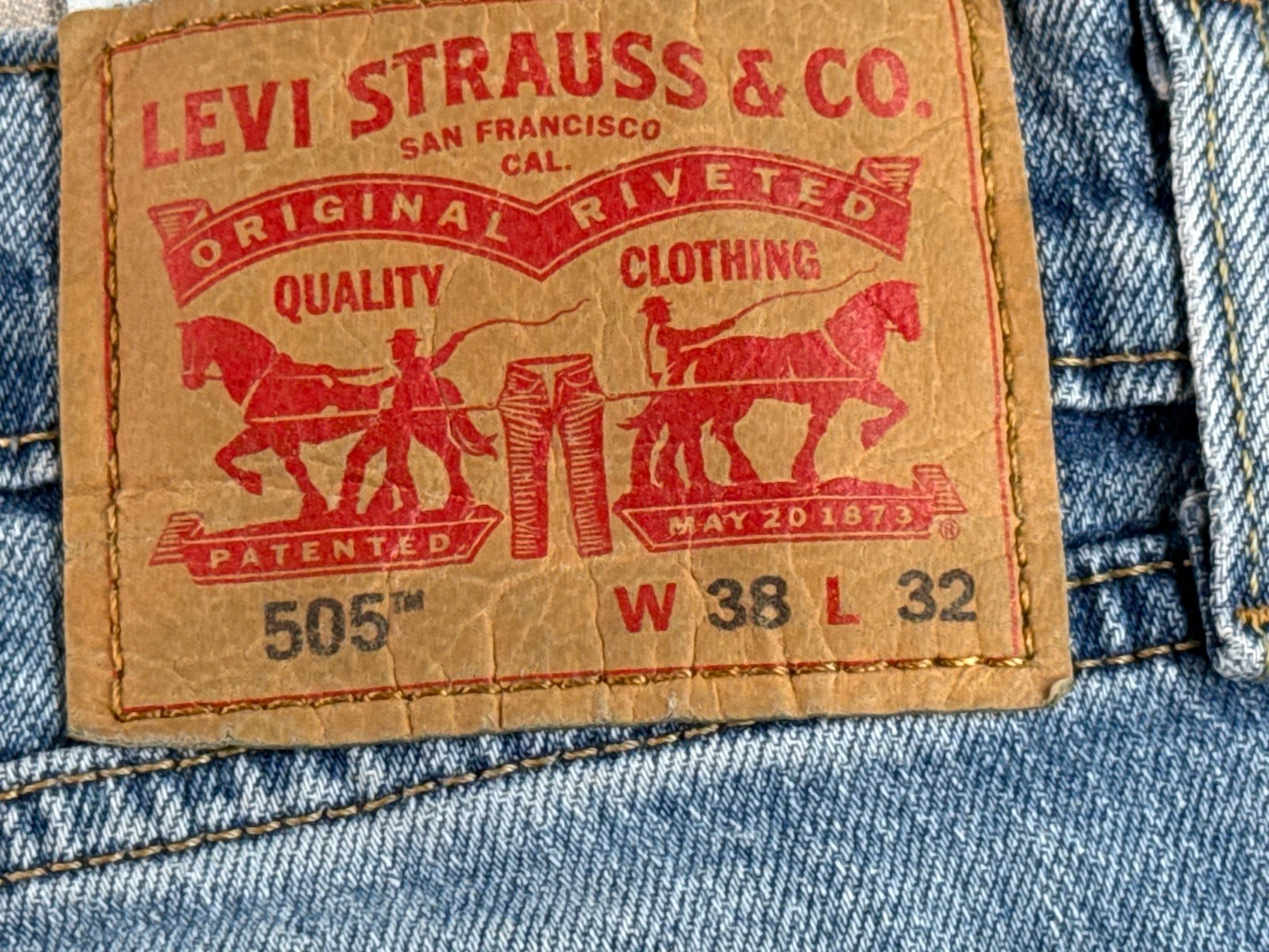 Levis 505 Jeans Mens 38x32 Blue Regular Fit Straight Leg Denim Pants Light