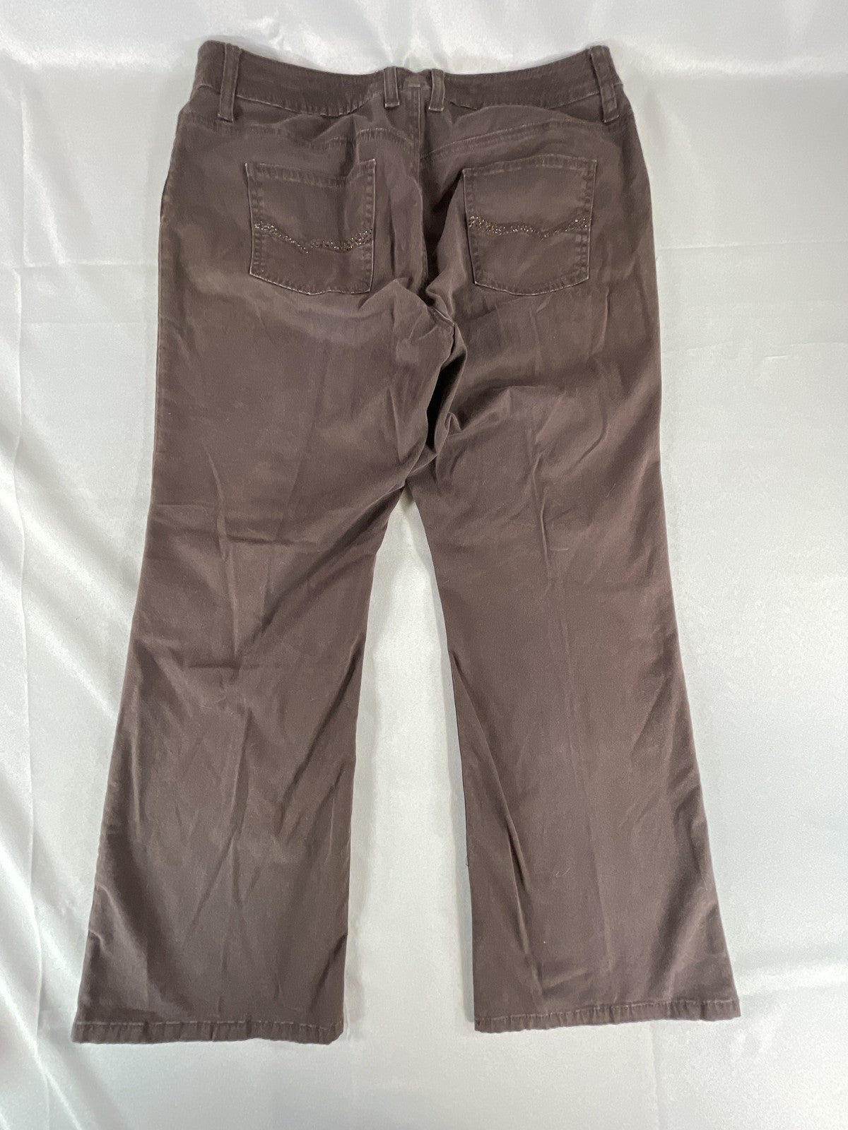 Chicos Platinum Pants Womens 2 Short Straight Leg Embellished Pockets Stretch 98