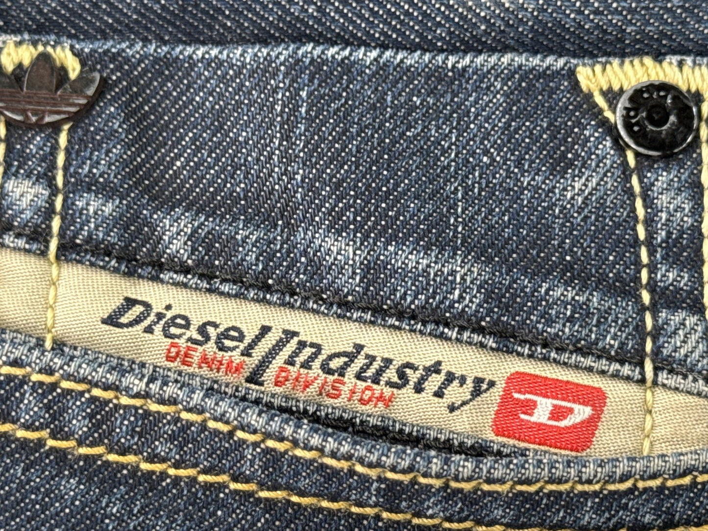 Diesel Straight Leg Jeans W36 L30 Blue 100% Cotton Mid Rise Pocket Button