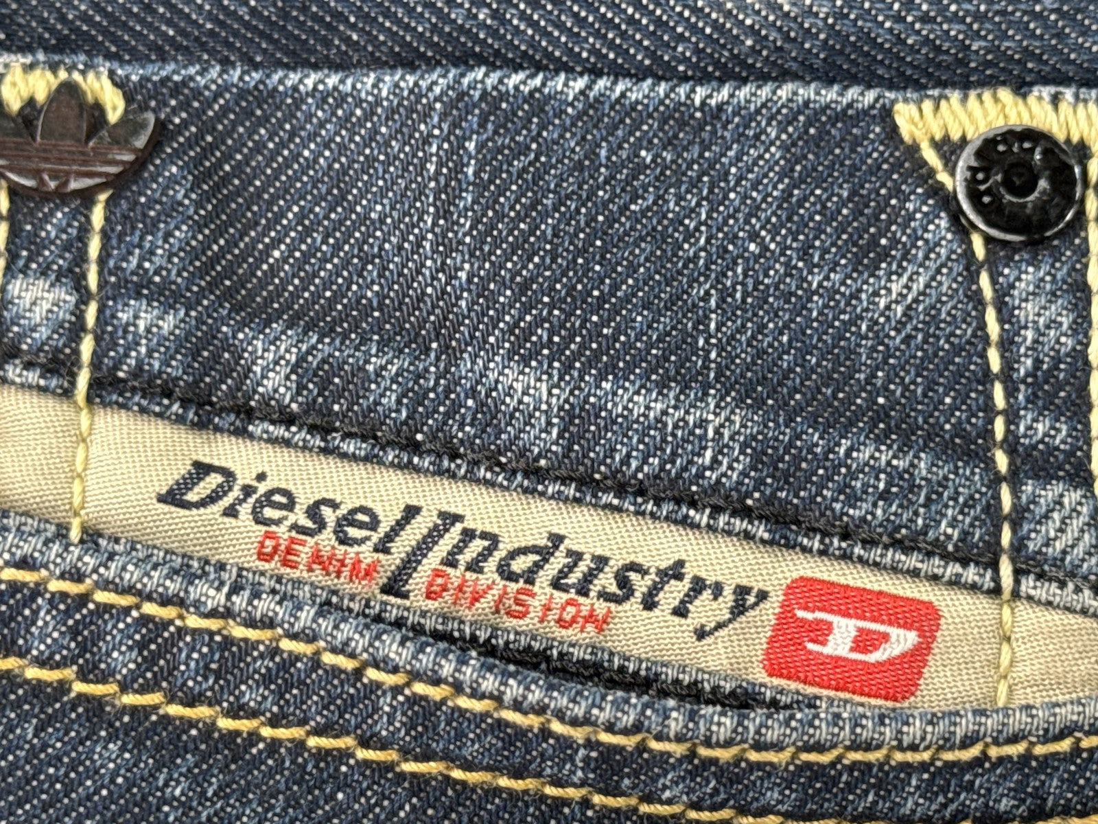 Diesel Straight Leg Jeans W36 L30 Blue 100% Cotton Mid Rise Pocket Button