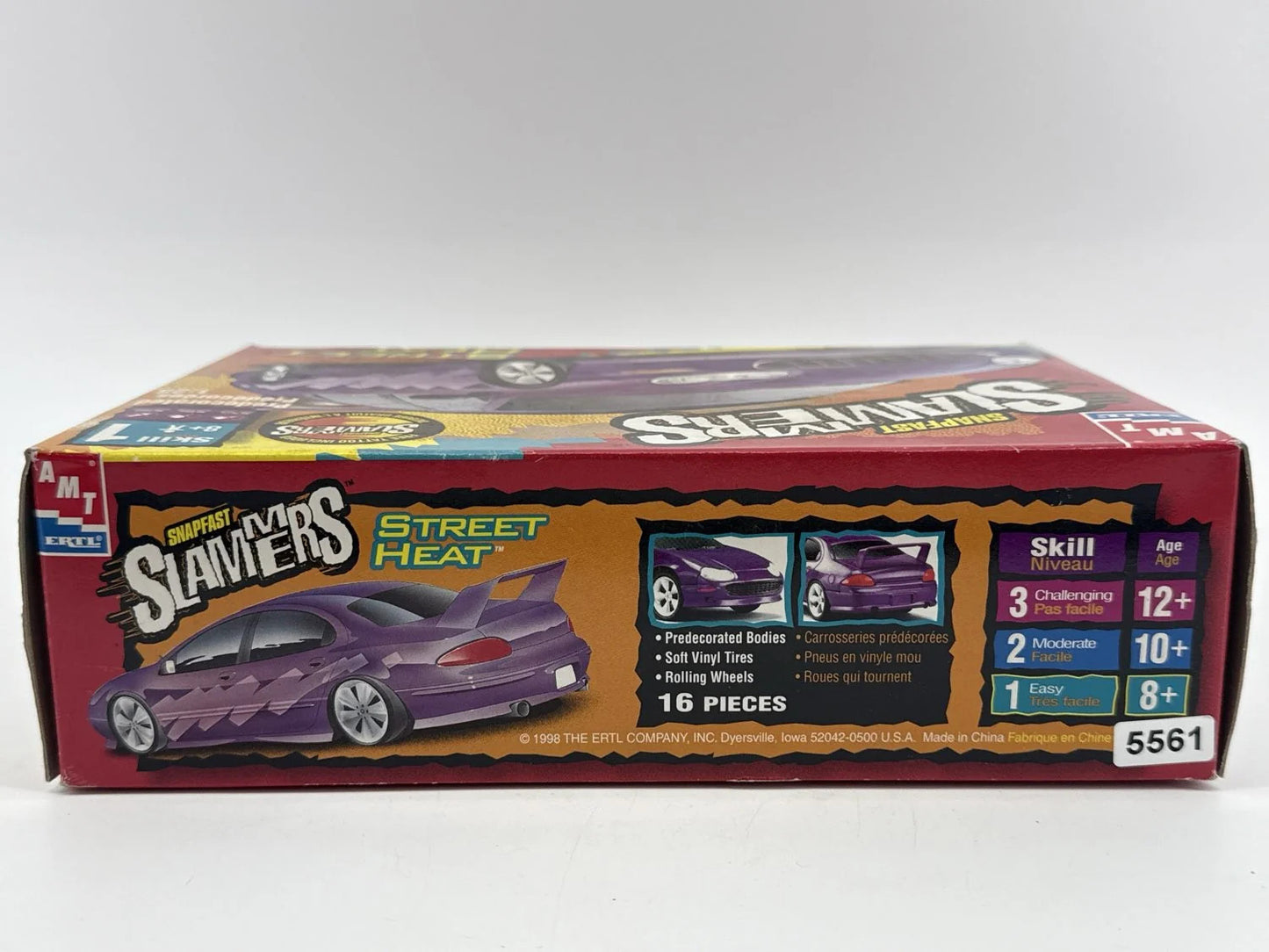 AMT Snapfast Slammers 1998 Chrysler Concorde 1:25 Model Kit Unbranded 125 NWT