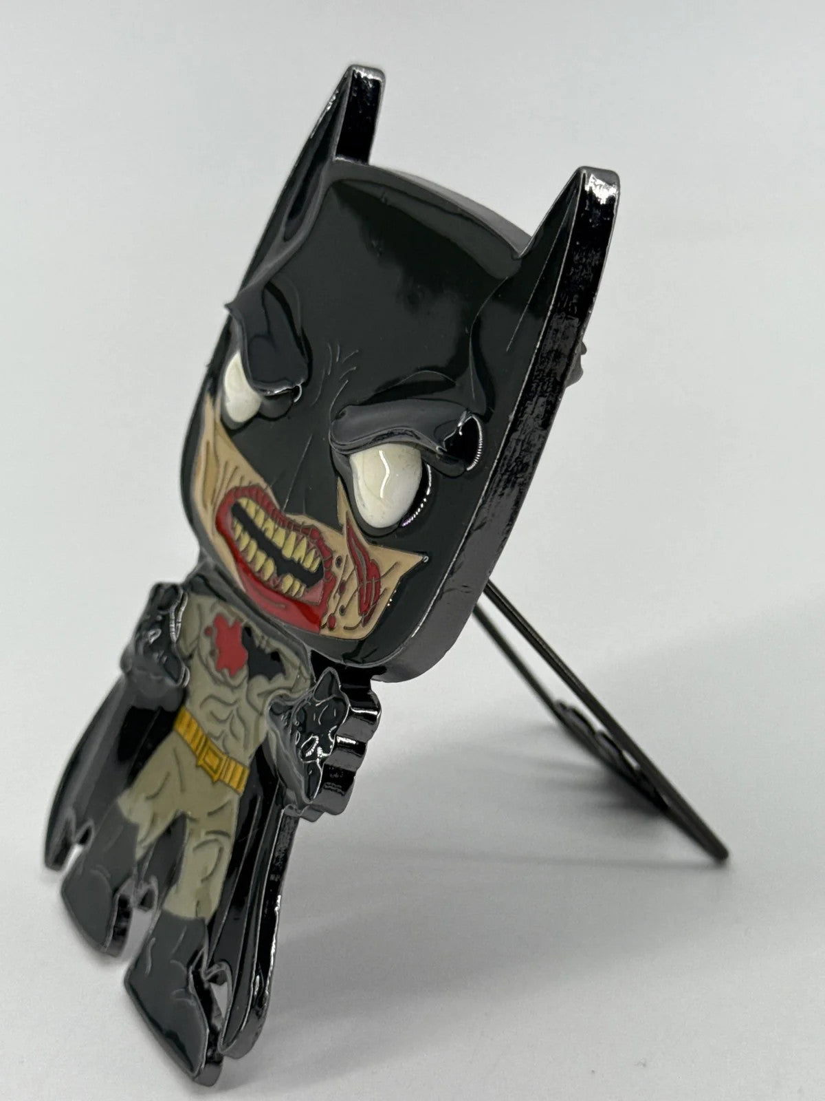 Funko POP! Pin DCeased Batman Bloody CHASE Enamel GameStop Exclusive NIB HTF
