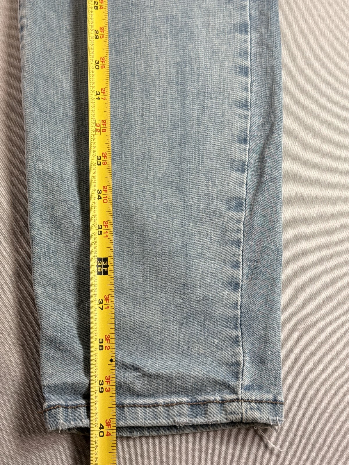 Banana Republic Curvy High Rise Skinny Jeans Womens 18 W34 Light Wash Distressed