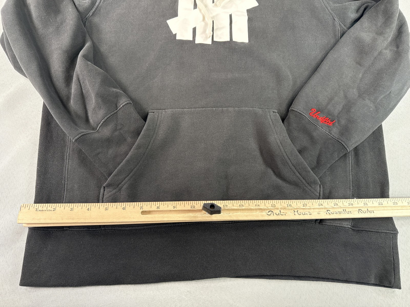 UNDEFEATED Hoodie XL Black Cotton Pullover Graphic Long Sleeve Streetwear Five