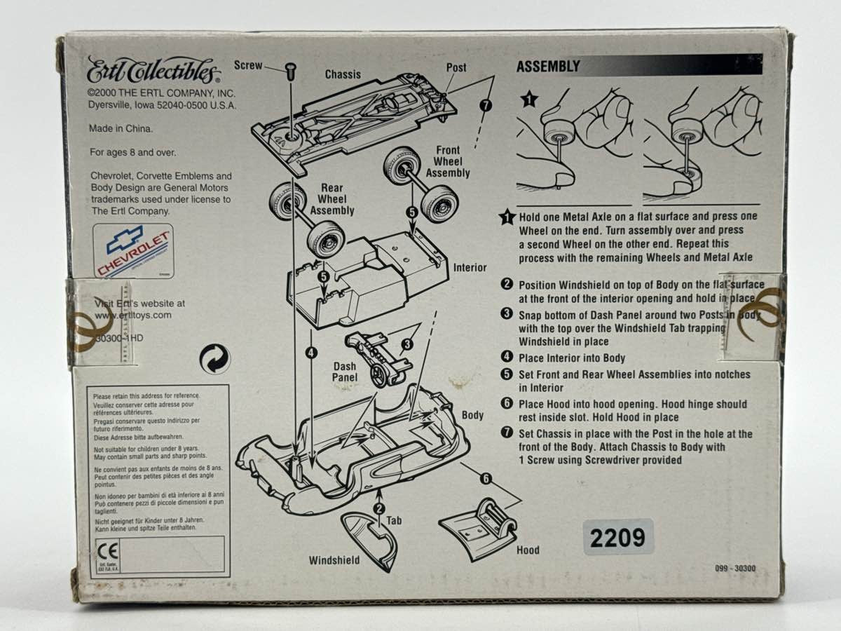 Ertl American Muscle 1957 Corvette 1:24 Diecast Kit Red 30300 NIB Easy Build
