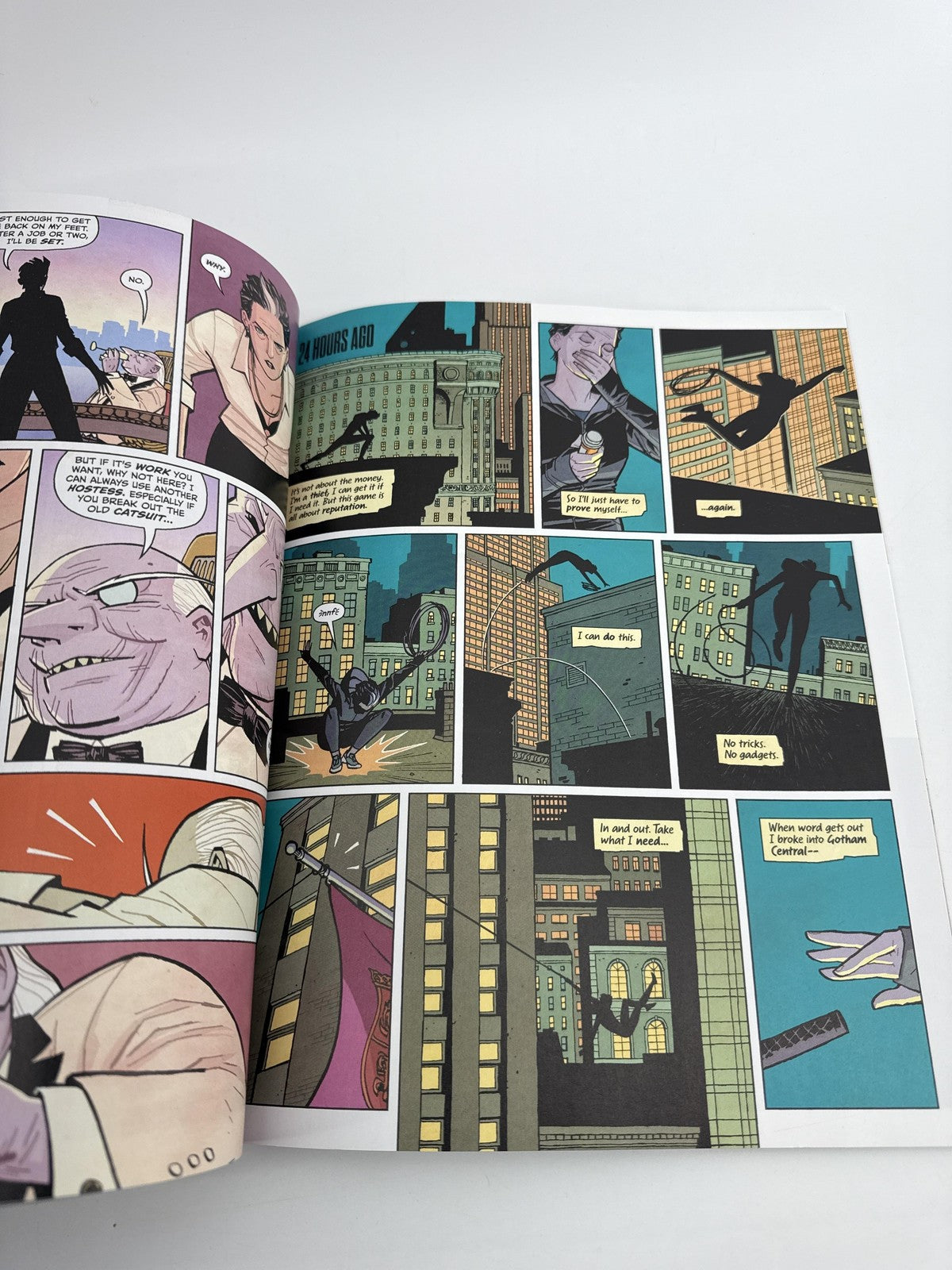DC Comics Catwoman Lonely City #1 Book One Black Label Batman 2021 VF/NM Apparel