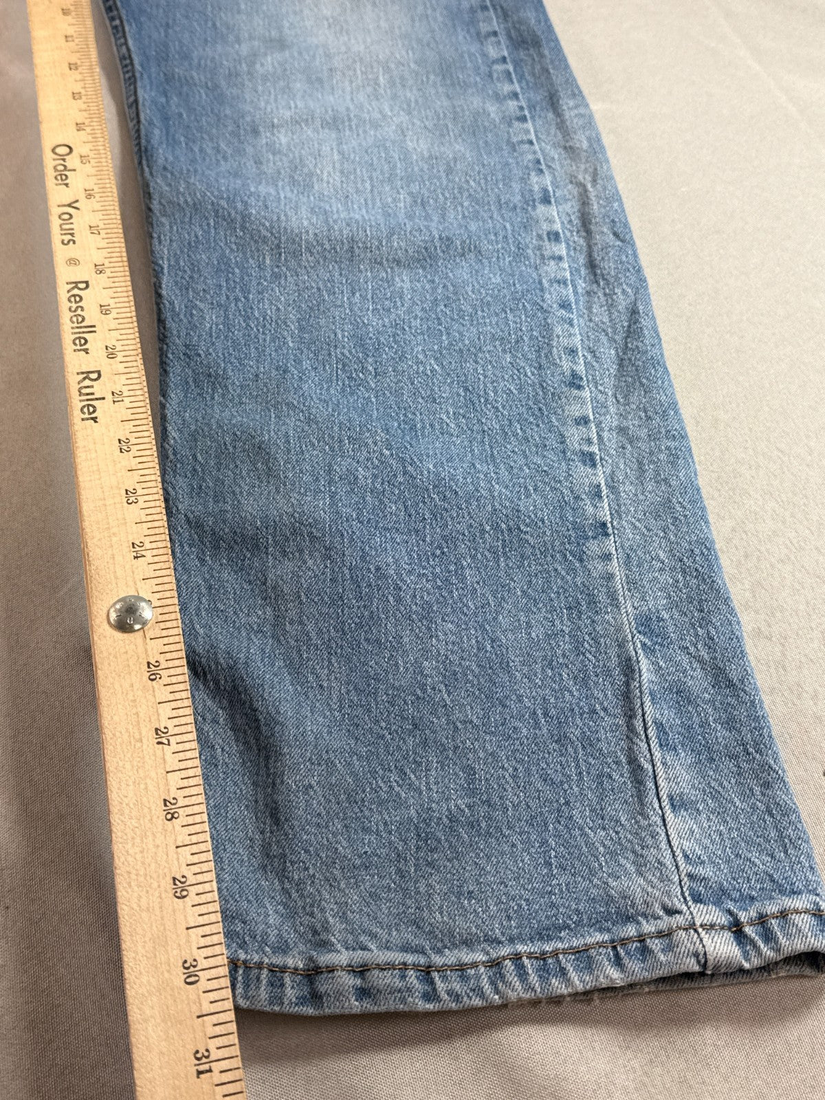 Levis 505 Jeans Mens 38x32 Blue Regular Fit Straight Leg Denim Pants Light