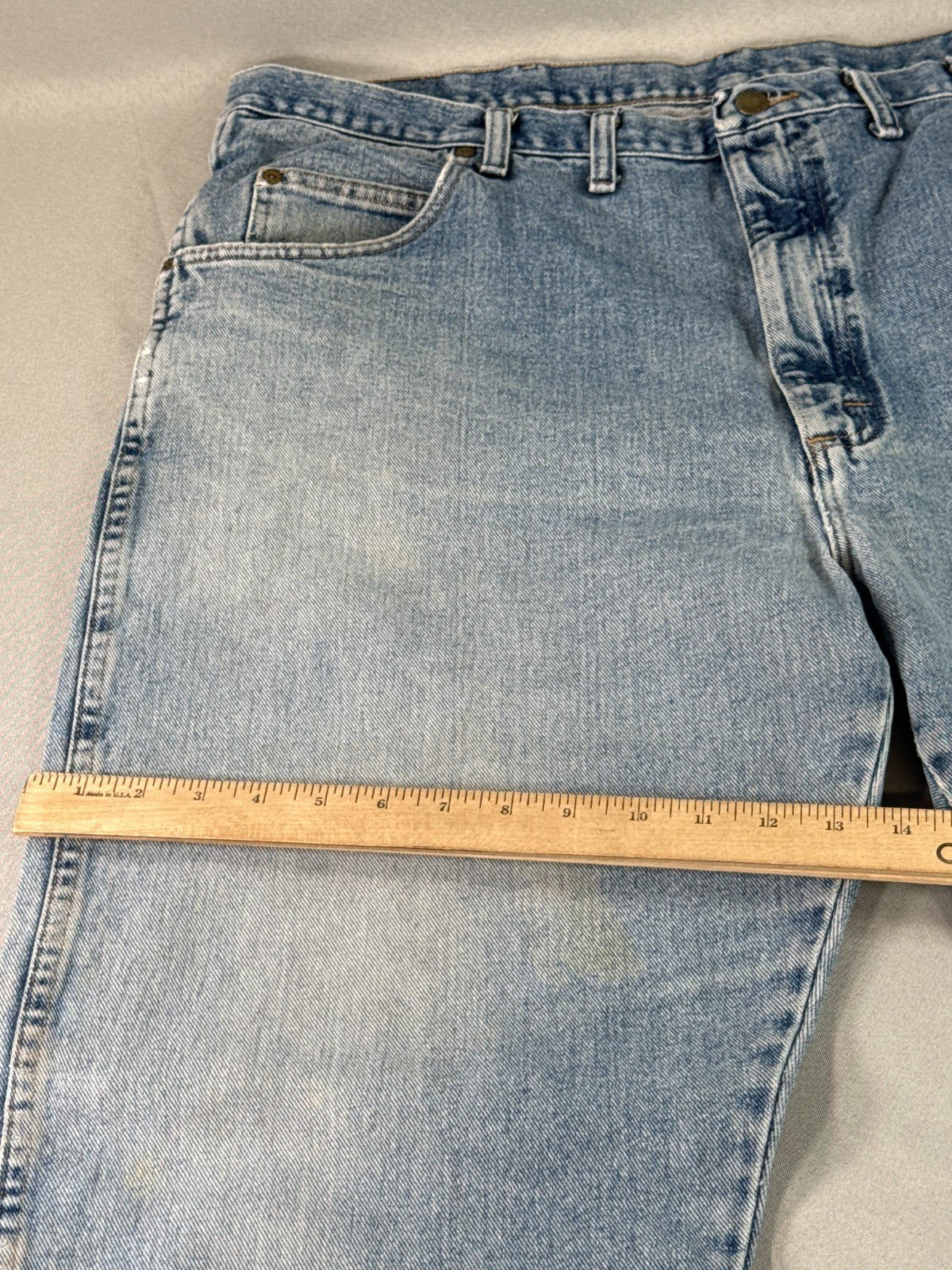 Wrangler 35001AI Jeans Men’s 44x32 Light Wash Relaxed Fit Denim Pants