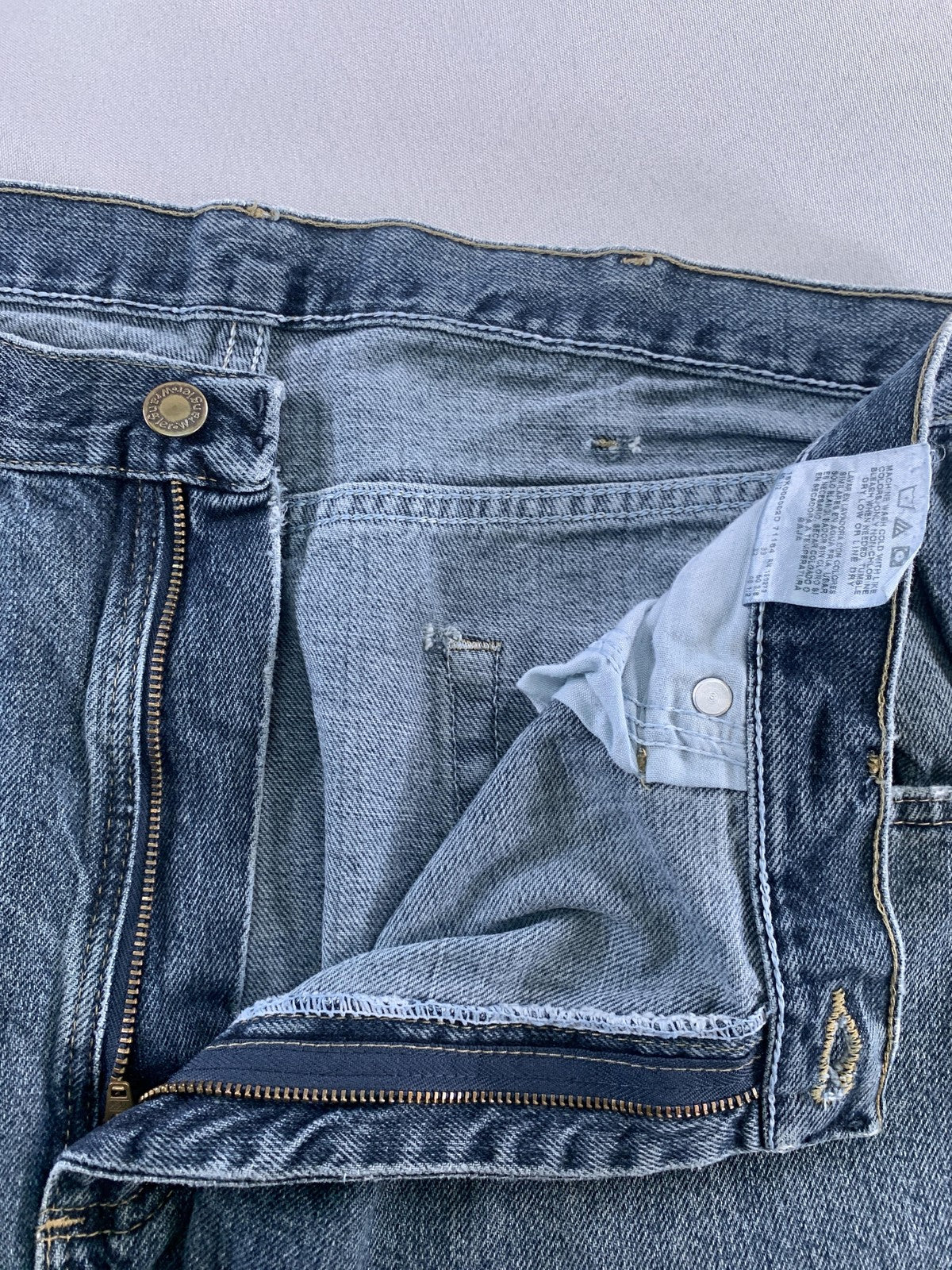 Wrangler Jeans Mens 38x32 Blue Regular Fit 965TQS Denim Straight Leg Authentic