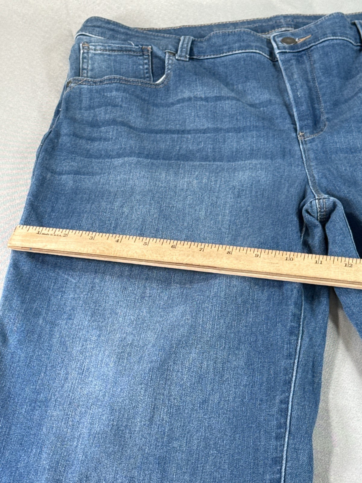 Chicos Girlfriend Straight Crop Jeans Womens 3 Blue Raw Hem Stretch Denim