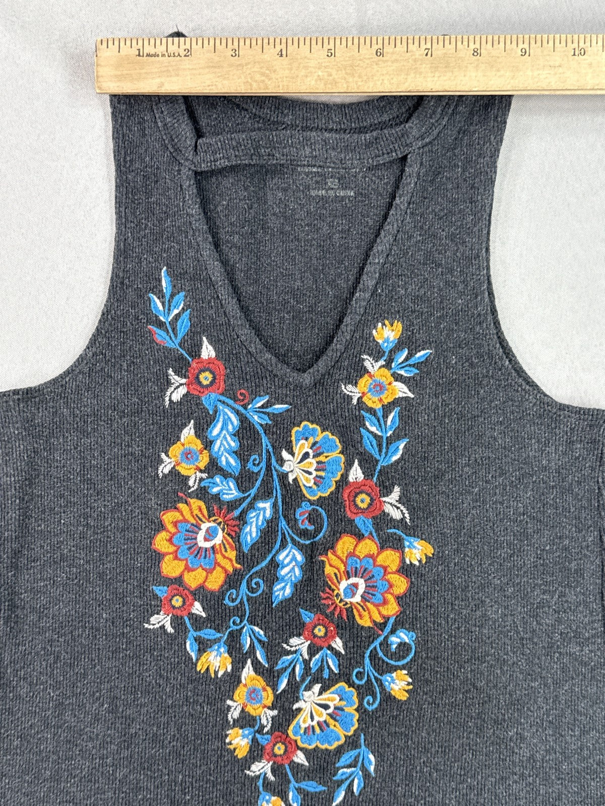 SHYANNE Floral Boho Tank Top XS Charcoal Cotton Blend Neck Sleeveless Womens Tie