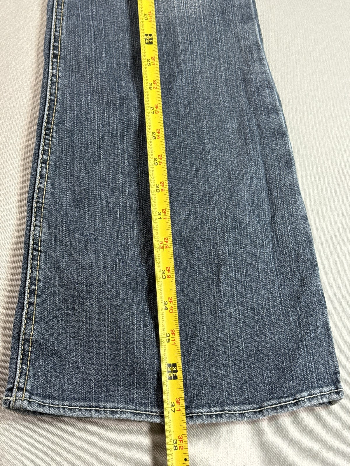 Silver Jeans Co Aiko Bootcut Jeans Womens 32 Blue Denim Low Rise Flare