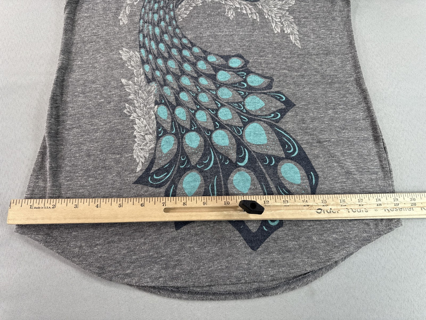 Lucky Brand Peacock Graphic Tee S S/P Gray Scoop Neck Short Sleeve Boho Top