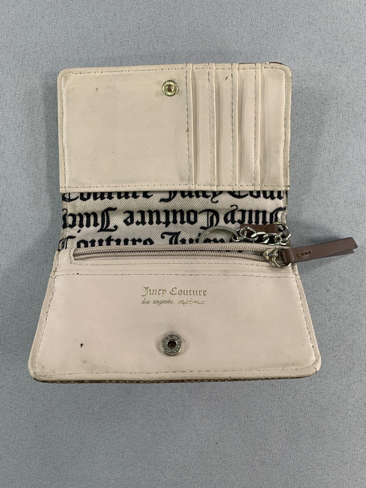 Juicy Couture Wallet Card Case Womens Brown Monogram Heart Bit Zip Coin Pocket