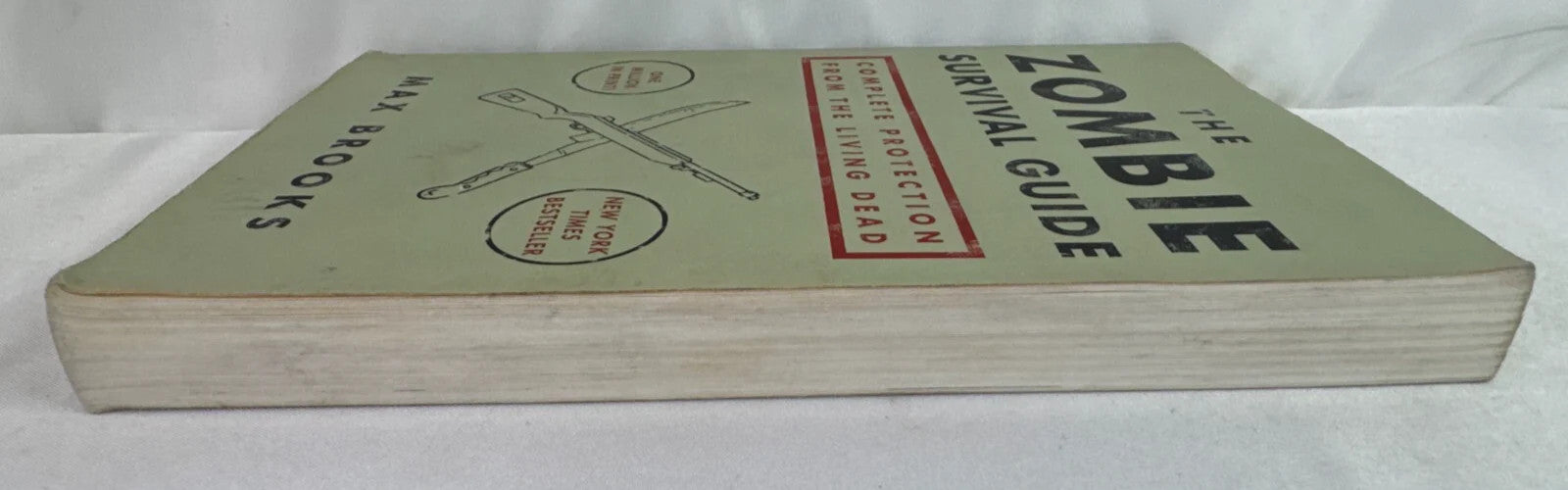 Zombie Survival Guide 1st Ed Max Brooks Paperback Book Complete Protection Tips