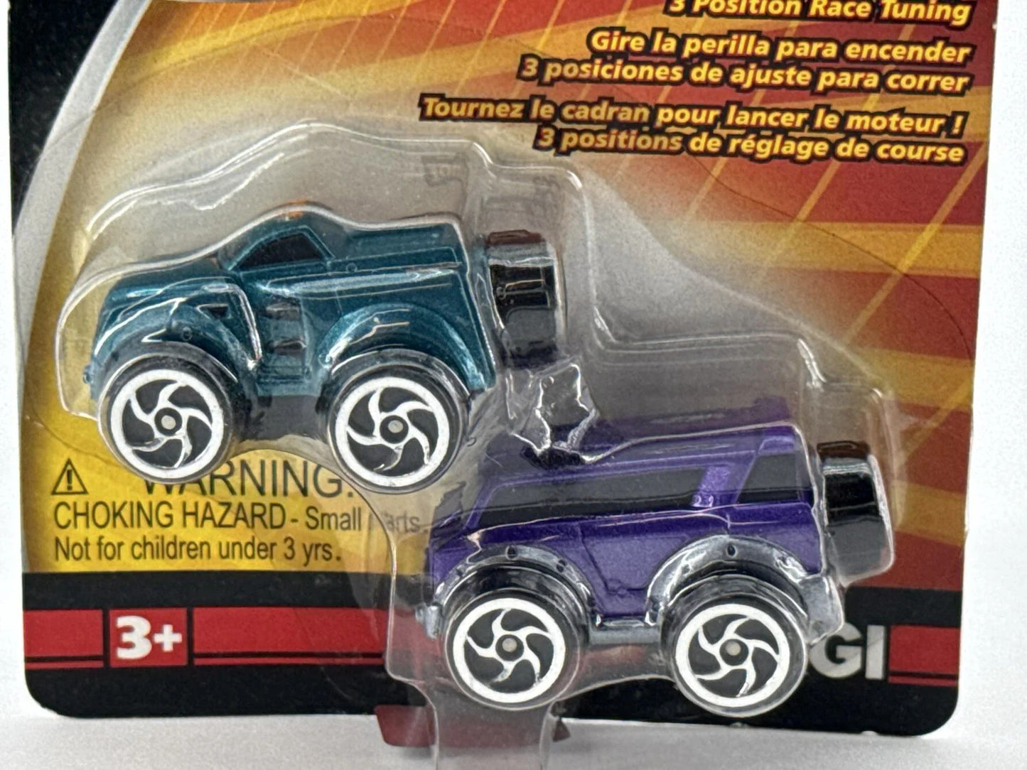 Corgi Wheelz Streakerz Extreme EDGE 2-Pack Motorized Diecast Cars Apparel NWT